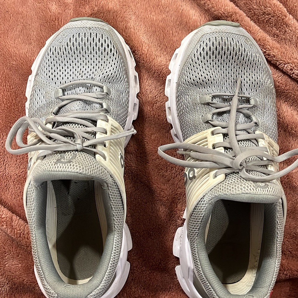 Women’s on clouds